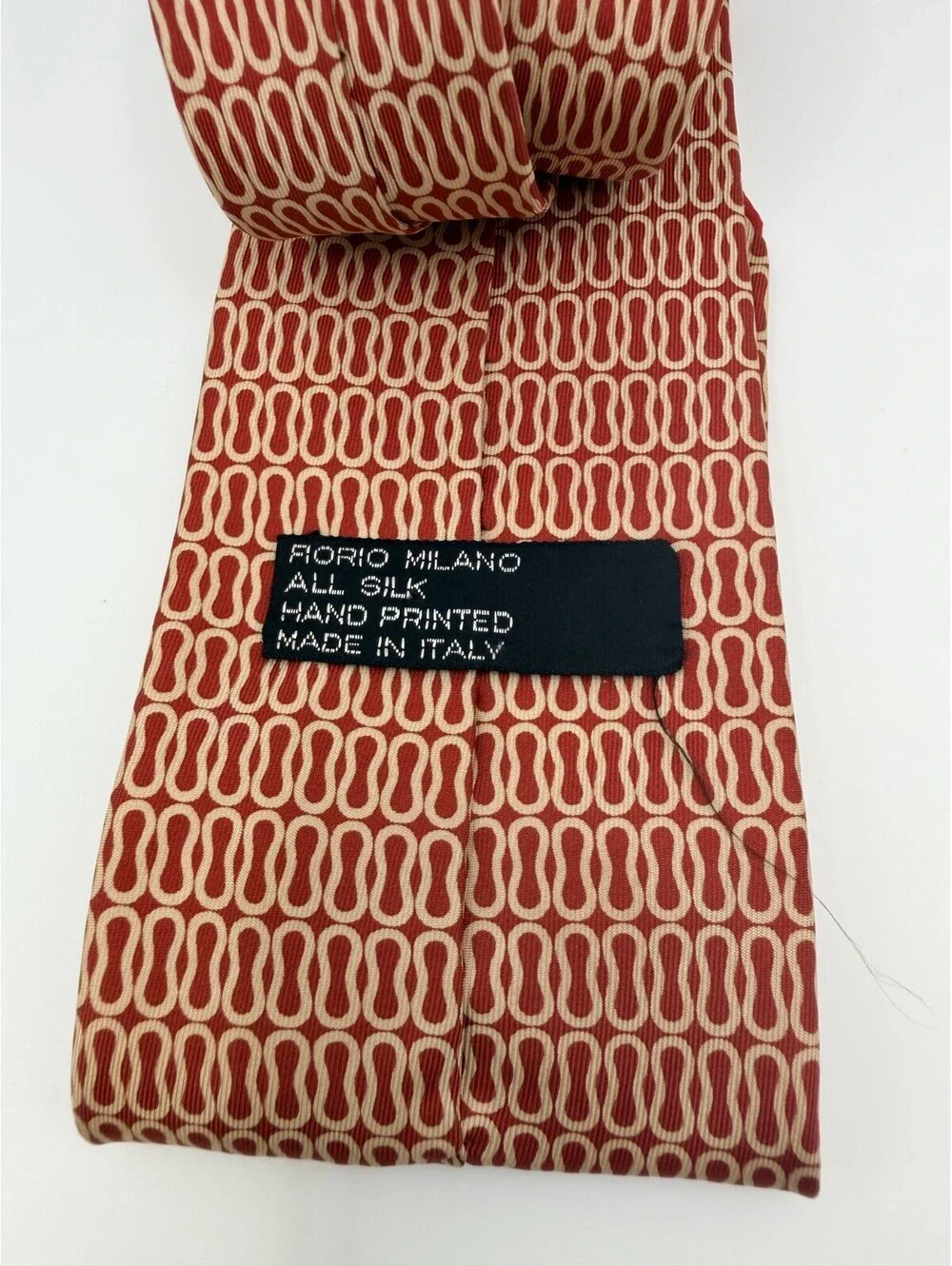 Fiorio Milano All Silk Hand Printed Necktie Red Cream Chain‎ Link Made in Italy